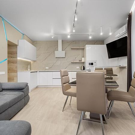 45 Pearl 2-Bedrooms Apartment With Terrace Odessa Exterior foto